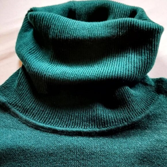 Vintage Womans Sweater Bee by Banff Hunter Green Sz S Turdle Neck Long Sleeves - Picture 3 of 8